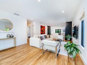 412 NW 41st St, Miami FL 33127