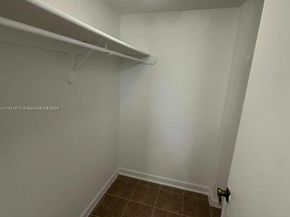 484 NW 165th St Rd A214, Miami FL 33169