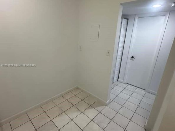 484 NW 165th St Rd A214, Miami FL 33169