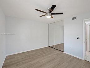 1715 Whitehall Dr 305, Davie FL 33324