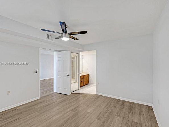 1715 Whitehall Dr 305, Davie FL 33324