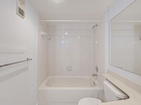 1715 Whitehall Dr 305, Davie FL 33324