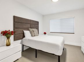 813-15 39th, Miami Beach FL 33140