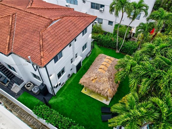 813-15 39th, Miami Beach FL 33140