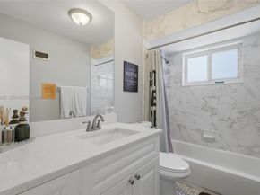 11420 NW 32nd Pl, Sunrise FL 33323