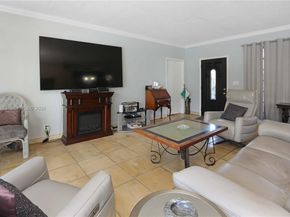 910 N 14th Ct, Hollywood FL 33020