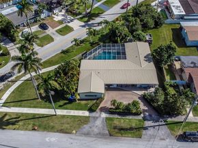 910 N 14th Ct, Hollywood FL 33020