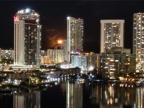 427 Golden Isles Dr 16E, Hallandale Beach FL 33009