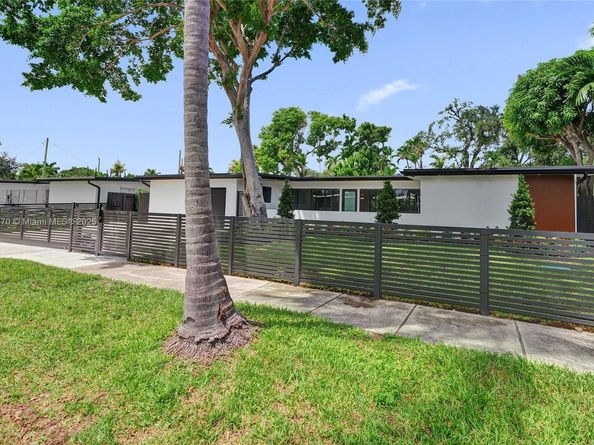 1931 NE 186th Dr, North Miami Beach FL 33179
