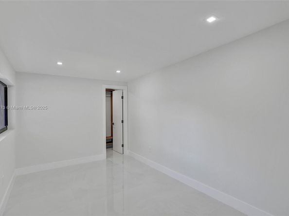 1931 NE 186th Dr, North Miami Beach FL 33179