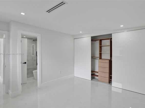 1931 NE 186th Dr, North Miami Beach FL 33179