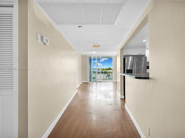 900 Bay Dr 321, Miami Beach FL 33141