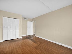 900 Bay Dr 321, Miami Beach FL 33141