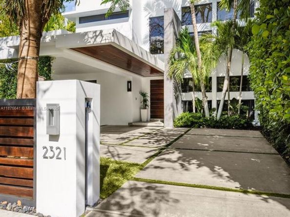 2321 Trapp Ave, Coconut Grove FL 33133