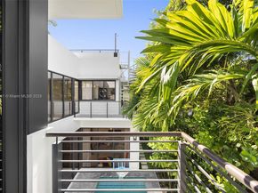 2321 Trapp Ave, Coconut Grove FL 33133