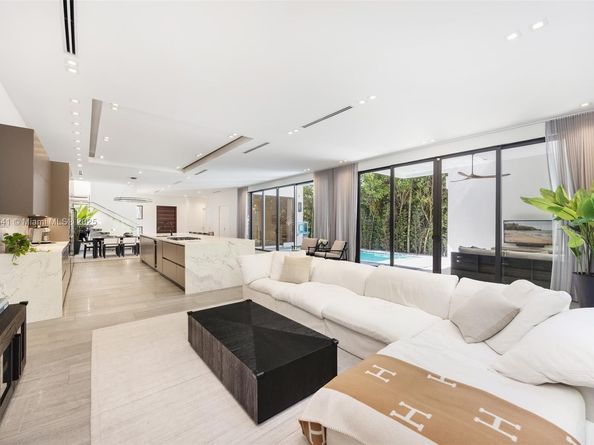 2321 Trapp Ave, Coconut Grove FL 33133