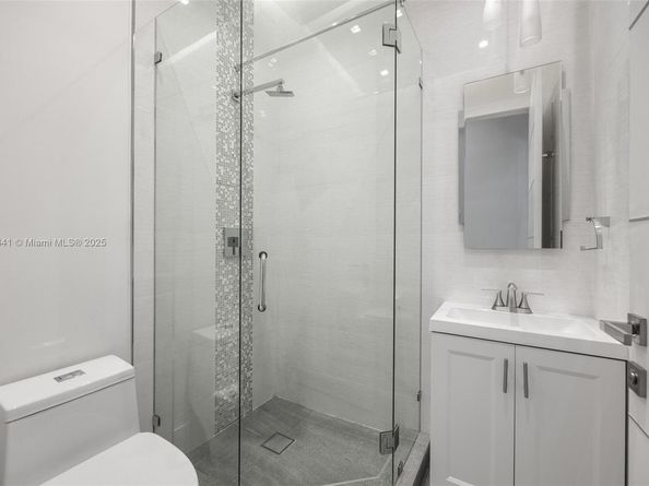 2321 Trapp Ave, Coconut Grove FL 33133