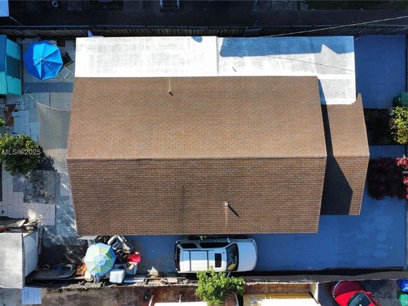 1832 SW 3rd St, Miami FL 33135