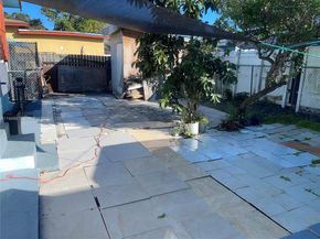 1832 SW 3rd St, Miami FL 33135