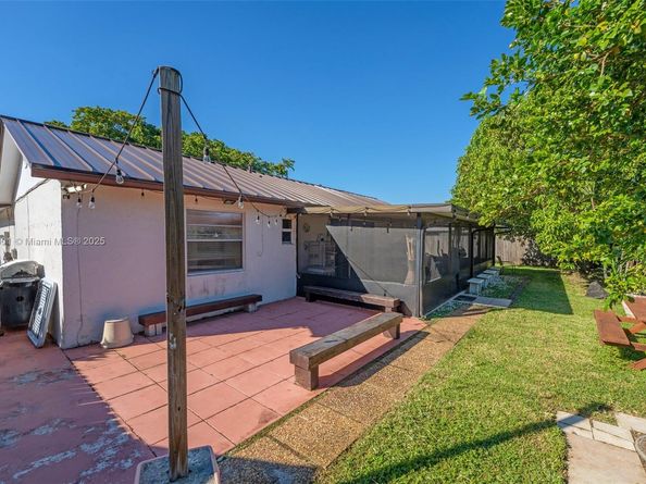 14273 SW 153rd Ter, Miami FL 33177
