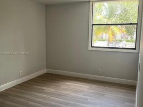 2701 Riverside Dr 203B, Coral Springs FL 33065