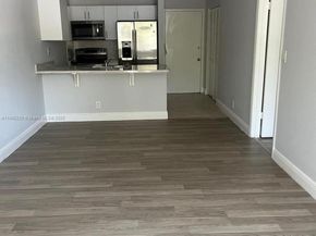 2701 Riverside Dr 203B, Coral Springs FL 33065