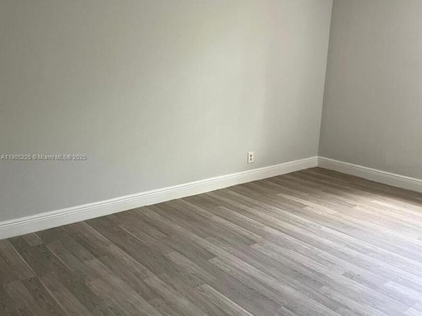 2701 Riverside Dr 203B, Coral Springs FL 33065