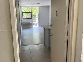 2701 Riverside Dr 203B, Coral Springs FL 33065