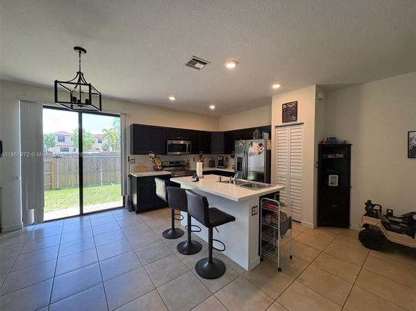 3736 NE 2nd St, Homestead FL 33033