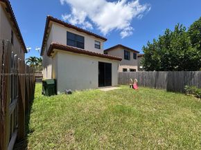 3736 NE 2nd St, Homestead FL 33033