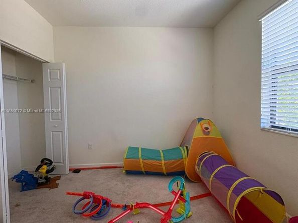 3736 NE 2nd St, Homestead FL 33033