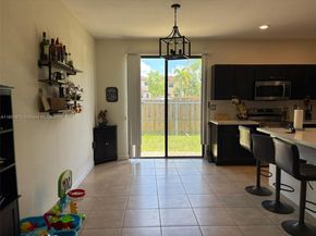3736 NE 2nd St, Homestead FL 33033