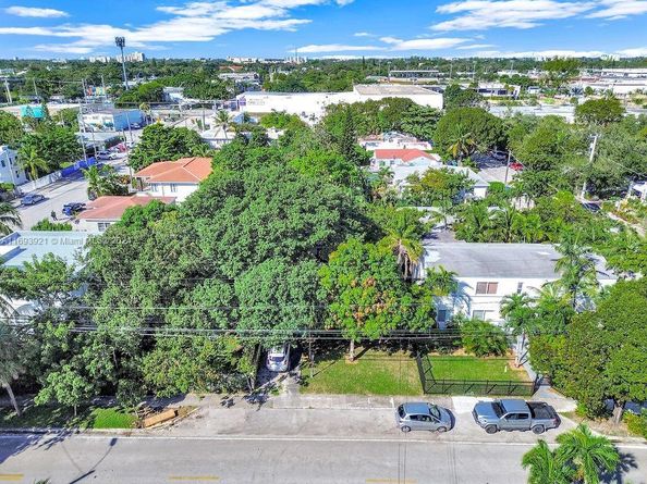 6210 NE 5th Ave, Miami FL 33138