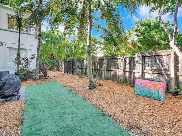 6210 NE 5th Ave, Miami FL 33138