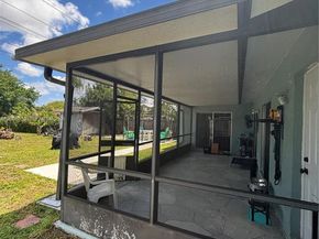 7471 SW 1st St, Margate FL 33068