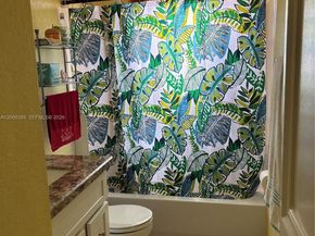 7471 SW 1st St, Margate FL 33068