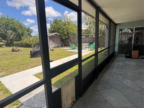 7471 SW 1st St, Margate FL 33068