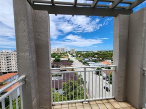 50 Menores Ave 832, Coral Gables FL 33134
