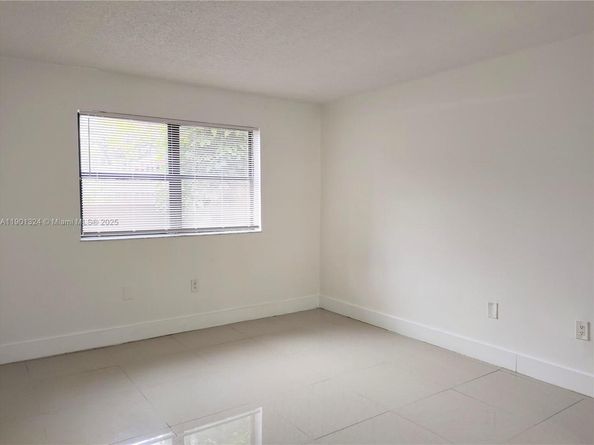 15500 SW 80th St A105, Miami FL 33193
