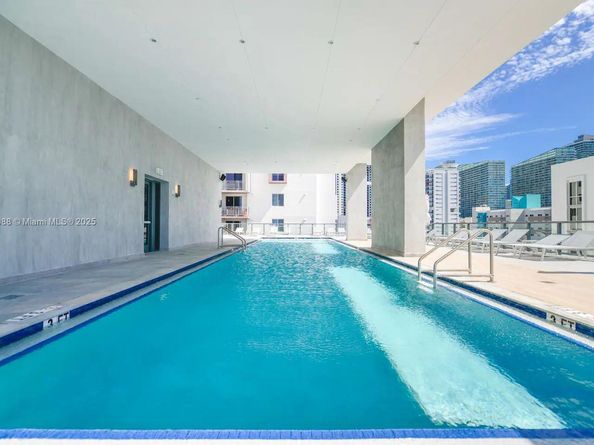 239 SW 9th St 1601, Miami FL 33130