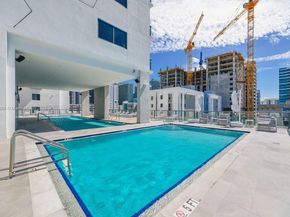 239 SW 9th St 1601, Miami FL 33130
