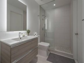 239 SW 9th St 1601, Miami FL 33130