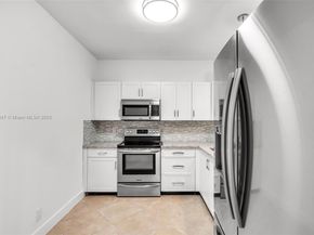 21160 Mainsail Cir H12, Aventura FL 33180