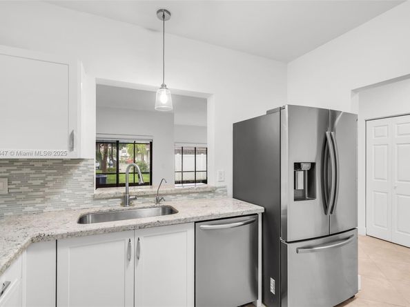 21160 Mainsail Cir H12, Aventura FL 33180