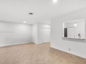 21160 Mainsail Cir H12, Aventura FL 33180
