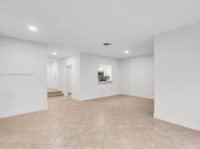 21160 Mainsail Cir H12, Aventura FL 33180