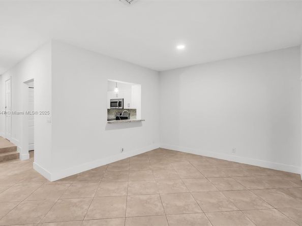 21160 Mainsail Cir H12, Aventura FL 33180