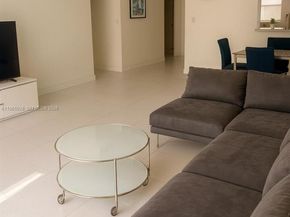 610 NE 12th Ave 308, Hallandale Beach FL 33009