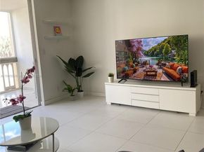 610 NE 12th Ave 308, Hallandale Beach FL 33009