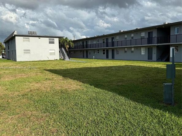 4250 SW 67th Ave 48, Miami FL 33155